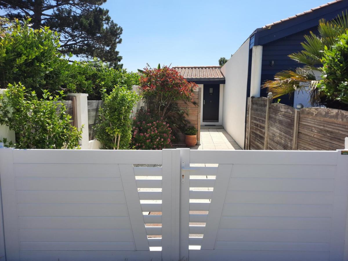 Villa Privee A 300M De La Plage Saint-Gilles-Croix-de-Vie Exterior photo