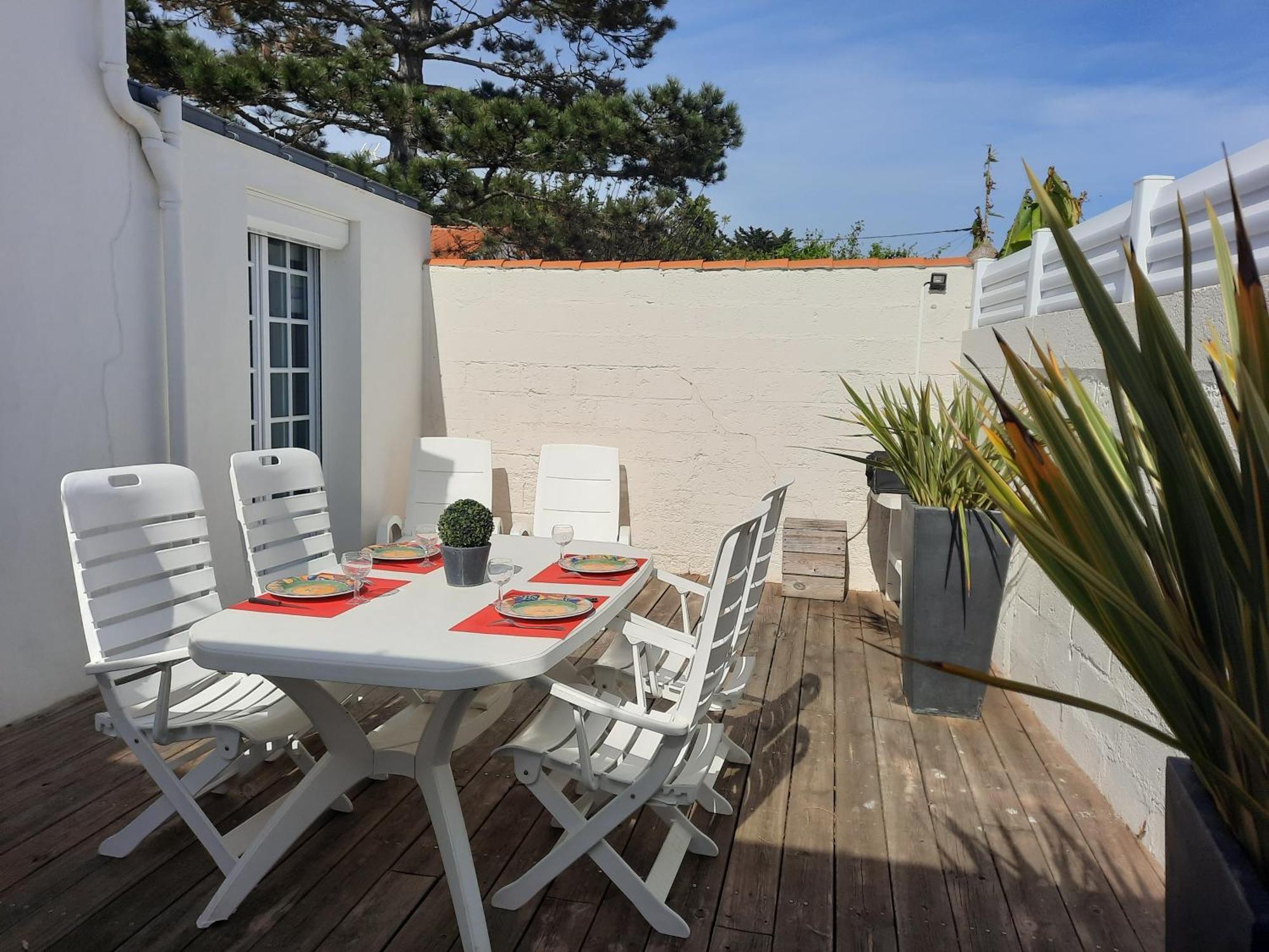 Villa Privee A 300M De La Plage Saint-Gilles-Croix-de-Vie Exterior photo